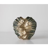 Vase Nerina B47 x T18 x H42 cm Aluminium Verde Antico Handgemacht – Bild 2