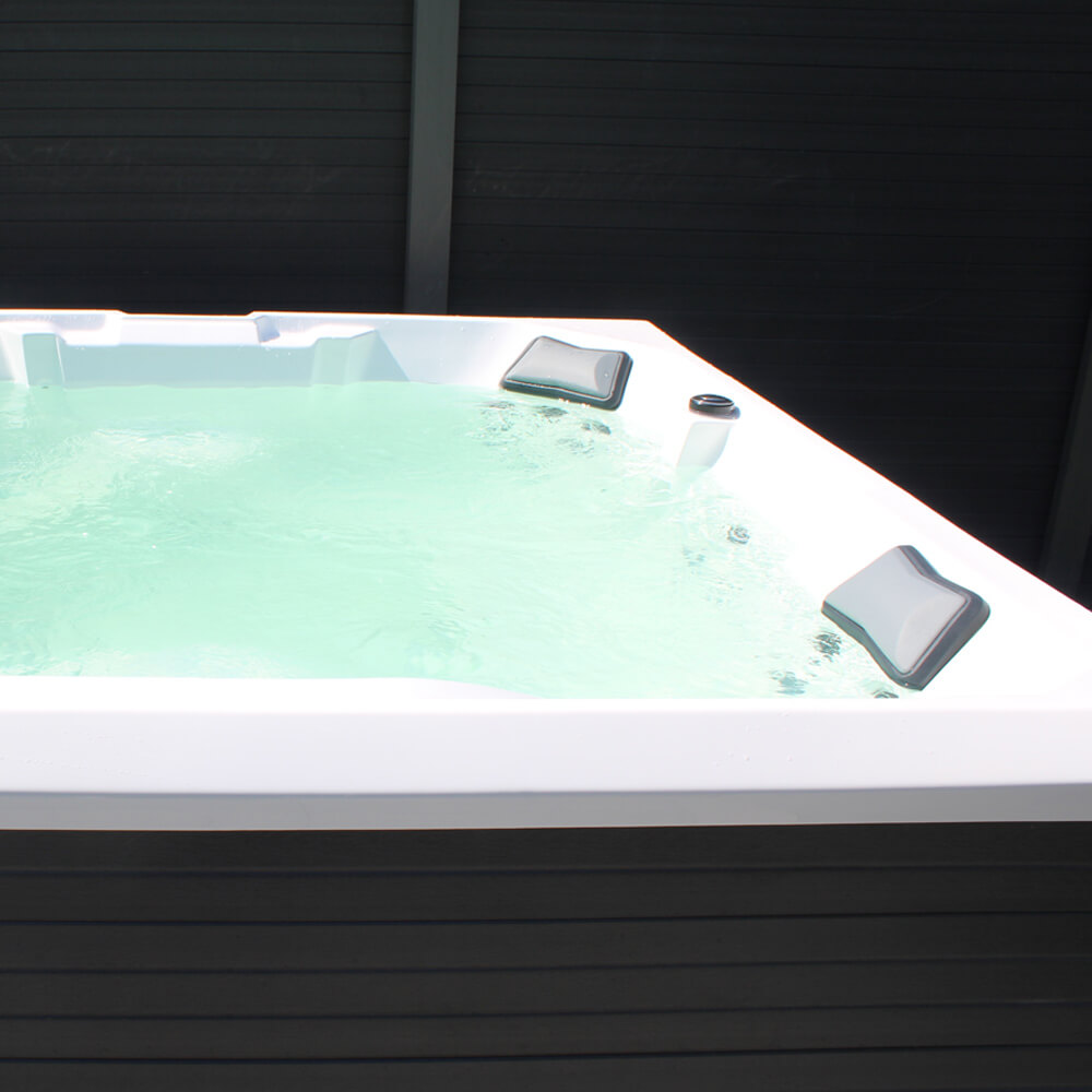 Outdoor Whirlpool STREAM BIG PURE - 207 x 207 cm für 5 Personen – Bild 4