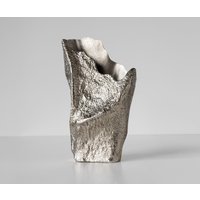 Vase Cavira B29 x T16 x H48 cm Aluminium Platin Handgemacht